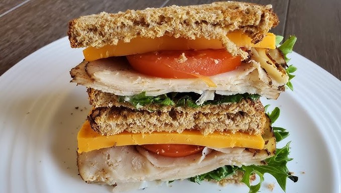 What to Eat with Turkey Sandwich
